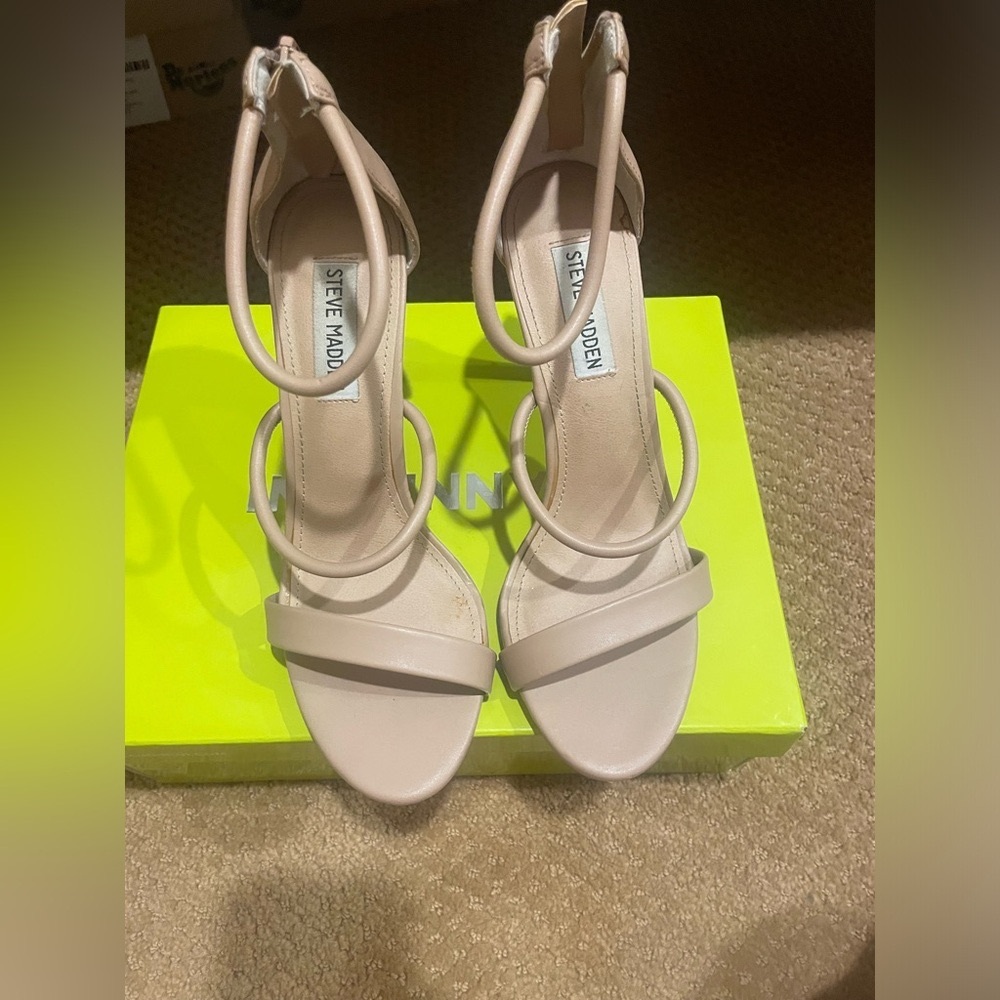 Steve Madden heels 💘